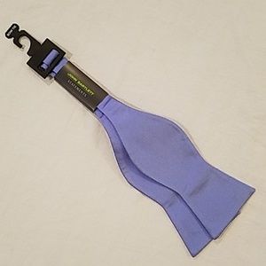 NWT 100% Silk John BARTLETT Statements Bow Tie
